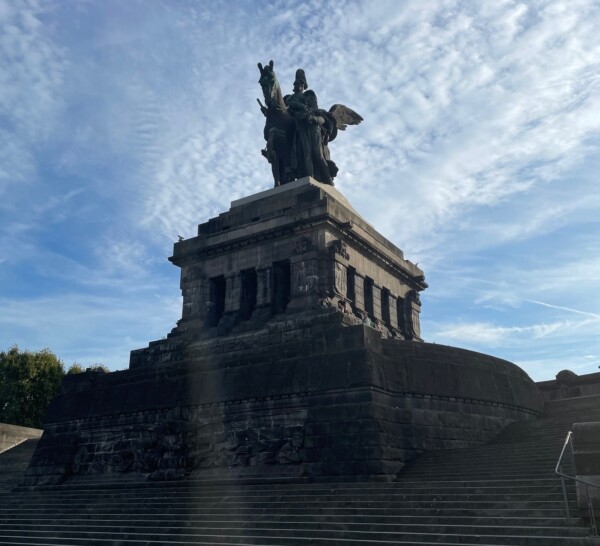 Das Bild zeigt das Kaiser Wilhelm-Denkmal am Deutschen Eck